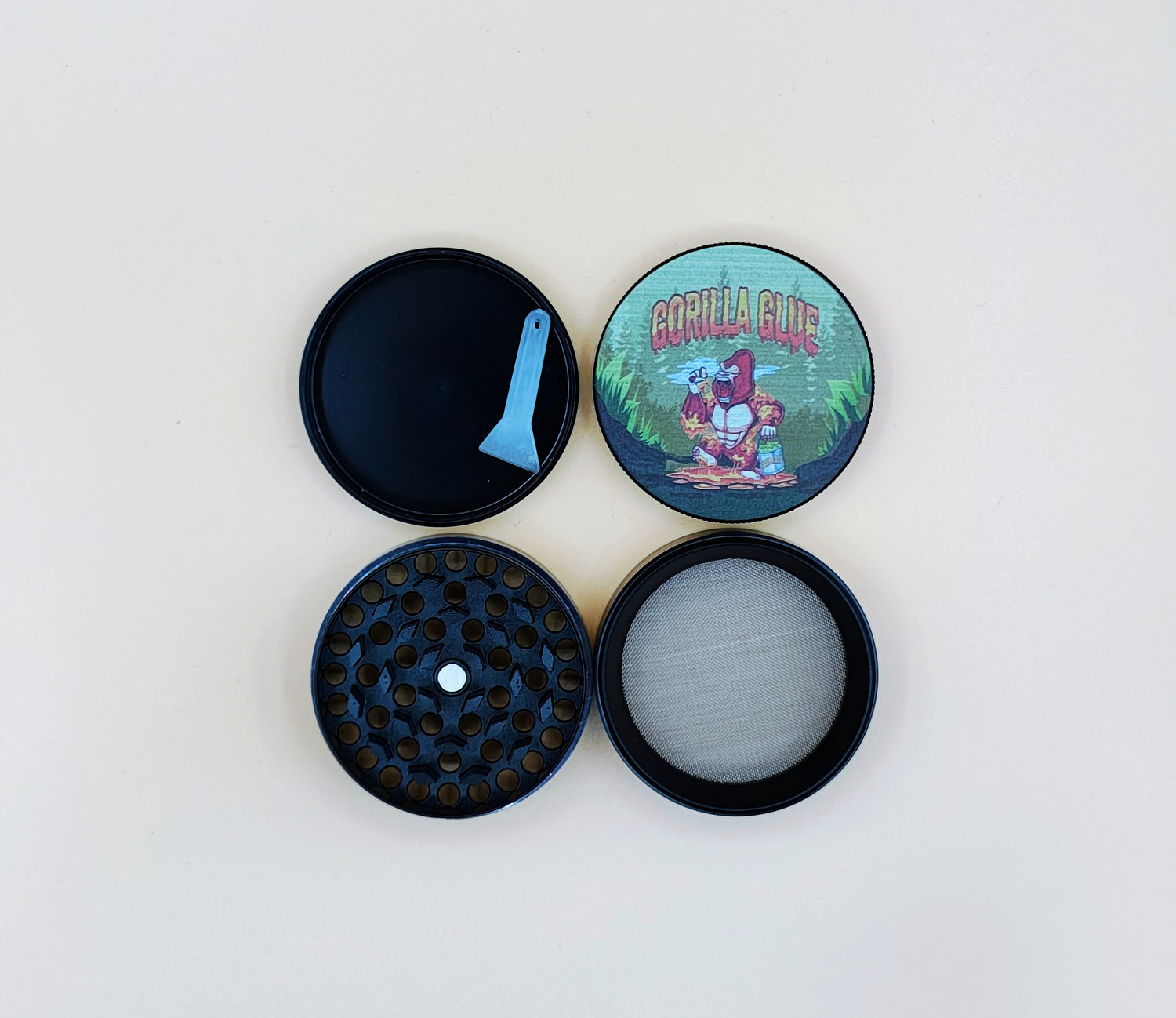 Kovová drtička čtyřdílná